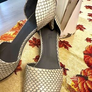 Vince Camuto Dress shoes worn 1 time for wedding. Size 61/2.